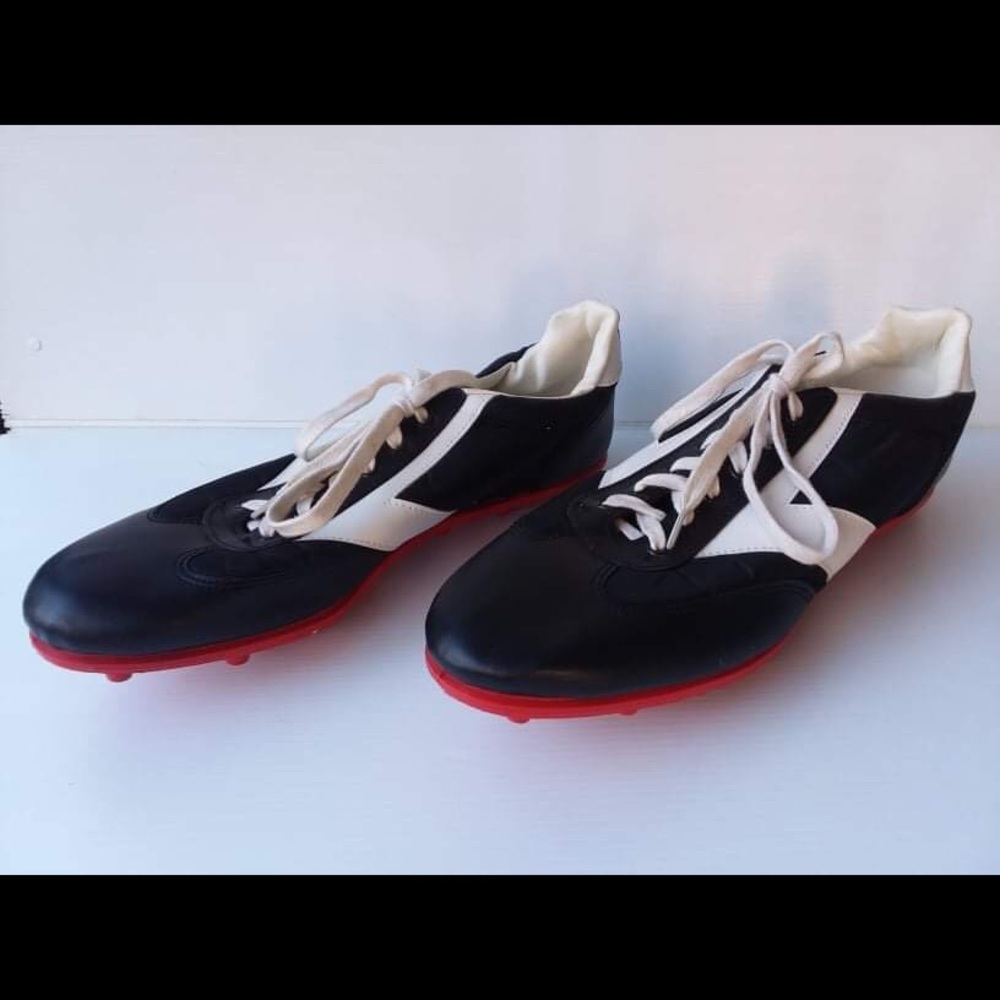 Brooks Baseball Cleats